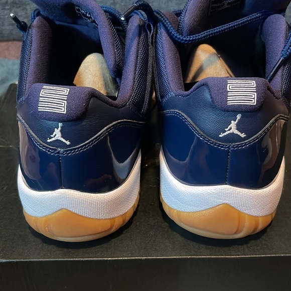 Air Jordan 11 Retro Low-Top Sneakers - Picture 7 of 10